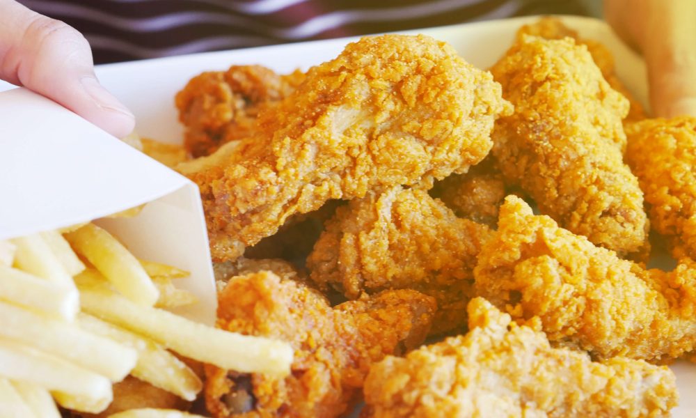 close-up-hand-served-plate